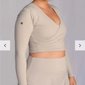 Love Fitness Long Sleeve Crop Top - Cream
